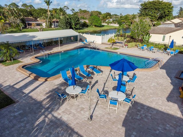 154 Ramblewood Circle, Royal Palm Beach, FL 33411