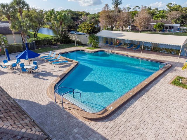154 Ramblewood Circle, Royal Palm Beach, FL 33411