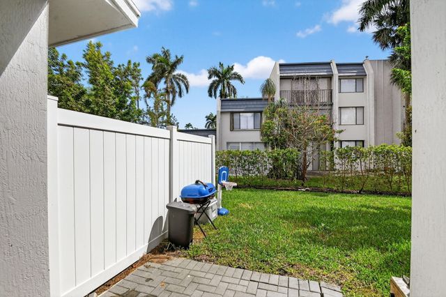 4326 Hammock Grove Drive, Lake Worth, FL 33467