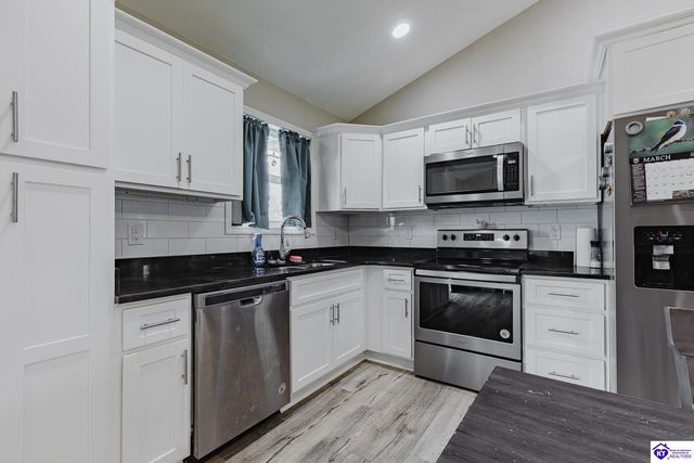 15 Downs Loop, Elizabethtown, KY 42701