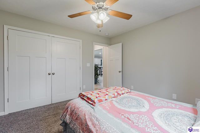 15 Downs Loop, Elizabethtown, KY 42701