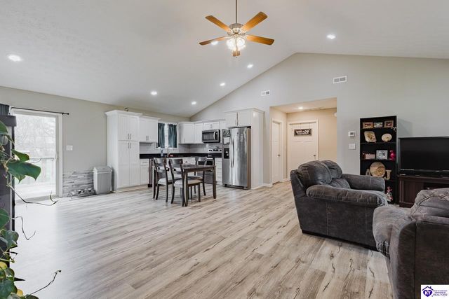 15 Downs Loop, Elizabethtown, KY 42701