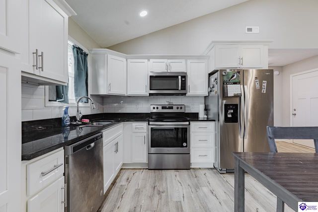 15 Downs Loop, Elizabethtown, KY 42701