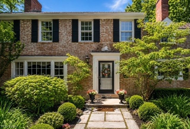 21439 Claythorne Road, Shaker Heights, OH 44122