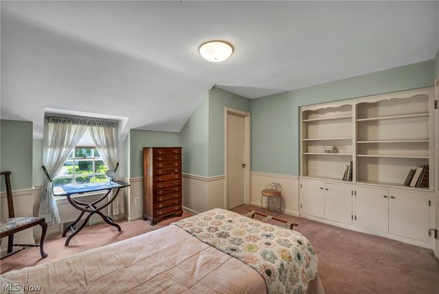 21439 Claythorne Road, Shaker Heights, OH 44122