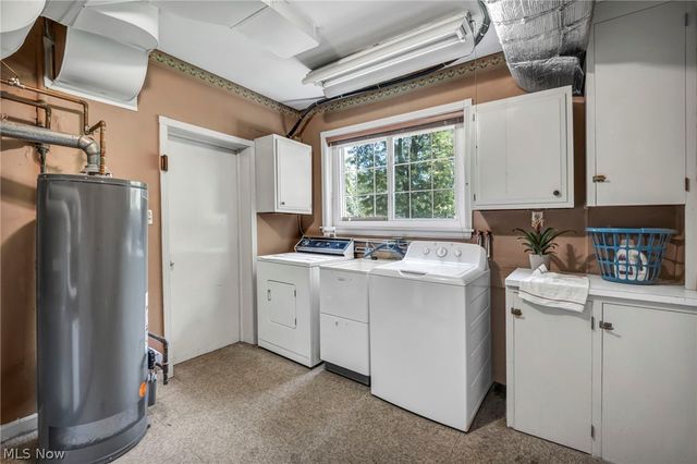 21439 Claythorne Road, Shaker Heights, OH 44122