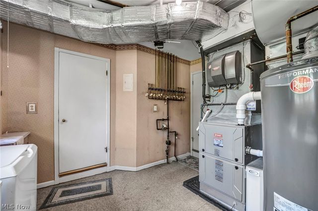 21439 Claythorne Road, Shaker Heights, OH 44122