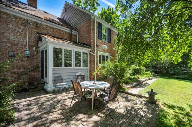 21439 Claythorne Road, Shaker Heights, OH 44122