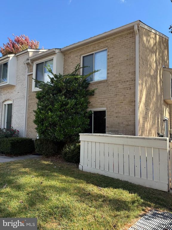 10289 RIDGELINE DR, Gaithersburg, MD 20886