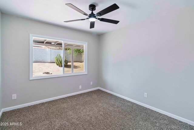2726 E DAHLIA Drive, Phoenix, AZ 85032