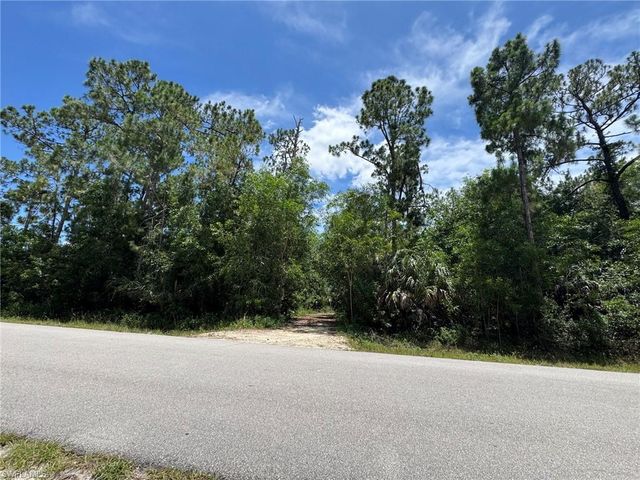 930 24th AVE NE, Naples, FL 34120