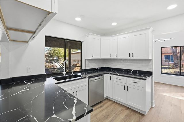 811 E FLAG LANE, Kissimmee, FL 34759