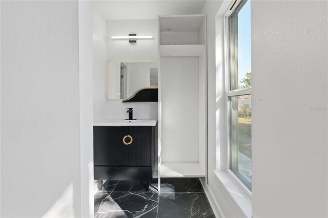 811 E FLAG LANE, Kissimmee, FL 34759