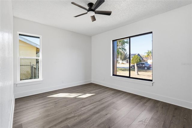 811 E FLAG LANE, Kissimmee, FL 34759