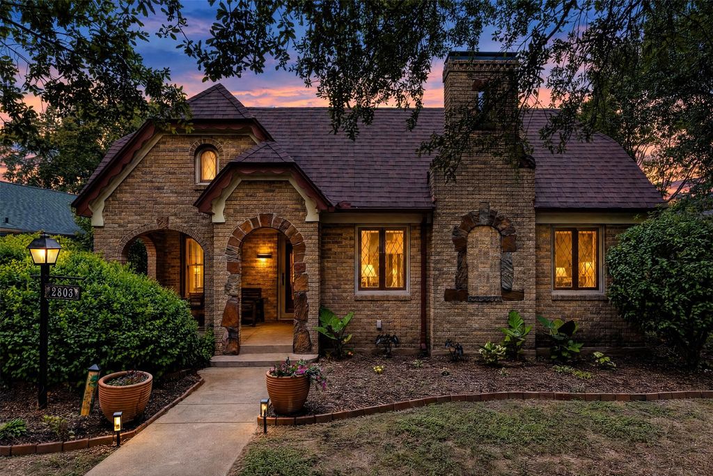 2803 Cain Boulevard, Dallas, TX 75211