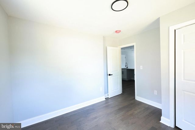 5100 QUEENS STROLL PL SE, Washington, DC 20019