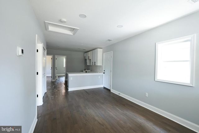 5100 QUEENS STROLL PL SE, Washington, DC 20019
