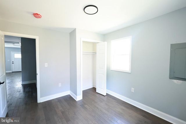 5100 QUEENS STROLL PL SE, Washington, DC 20019