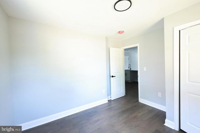 5100 QUEENS STROLL PL SE, Washington, DC 20019