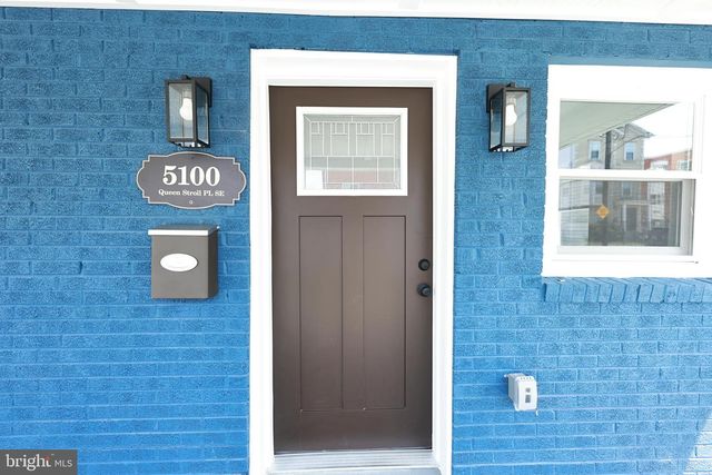 5100 QUEENS STROLL PL SE, Washington, DC 20019
