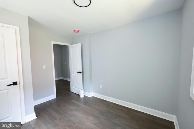5100 QUEENS STROLL PL SE, Washington, DC 20019