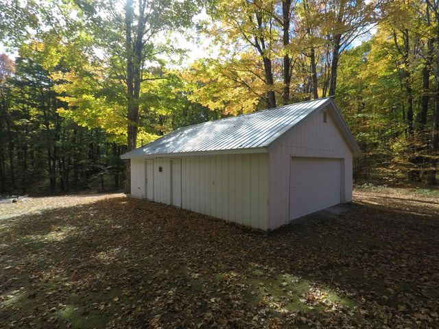 7841 W 28 Road, Slagle Twp, MI 49638