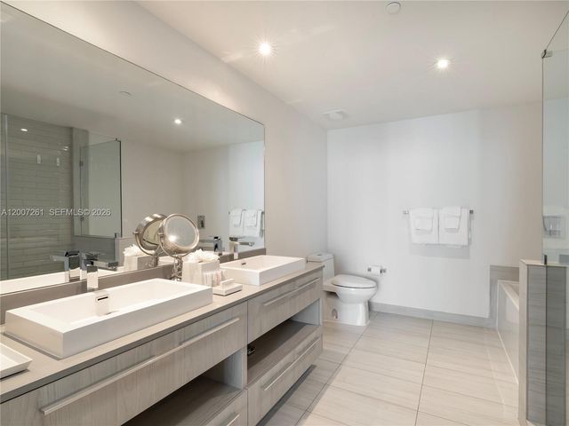 4010 S Ocean Drive R2905, Hollywood, FL 33019
