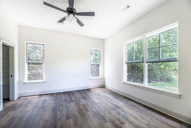 295 Oak Knoll Drive, Fayetteville, AR 72701