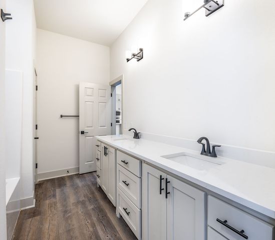 295 Oak Knoll Drive, Fayetteville, AR 72701