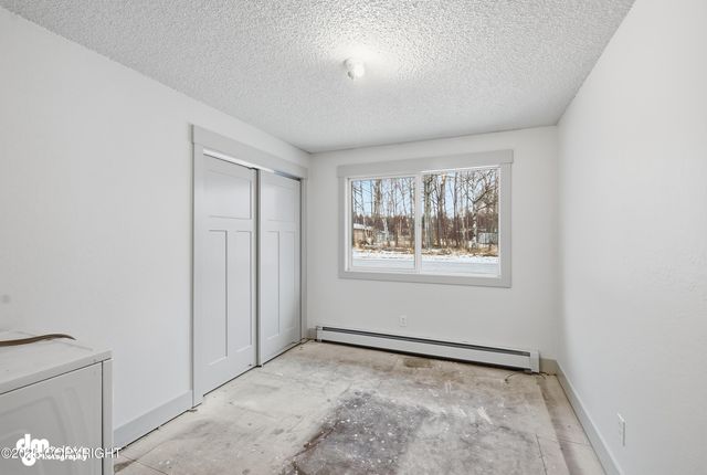 136 E Beaver Avenue, Palmer, AK 99645