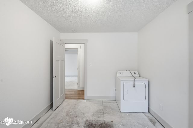 136 E Beaver Avenue, Palmer, AK 99645