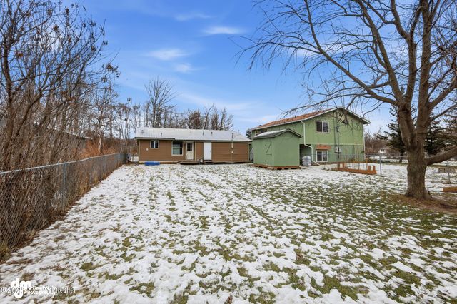 136 E Beaver Avenue, Palmer, AK 99645