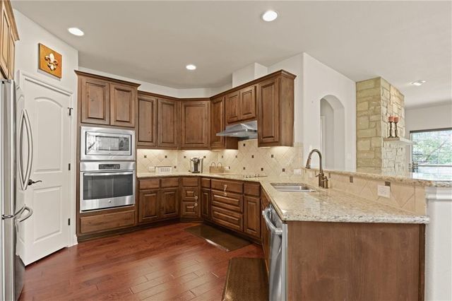 110 Oak Glen CV, Austin, TX 78734