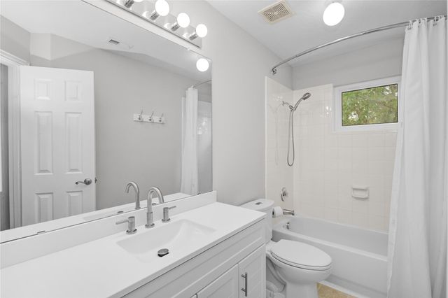 1293 Ocean Manor Lane, League City, TX 77573