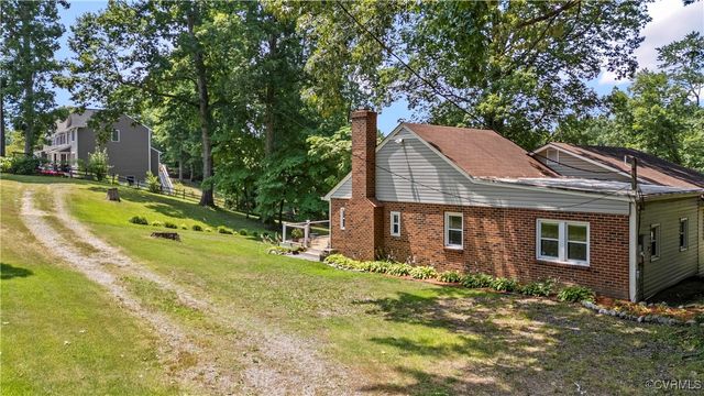 10050 S General Blvd, North Chesterfield, VA 23237