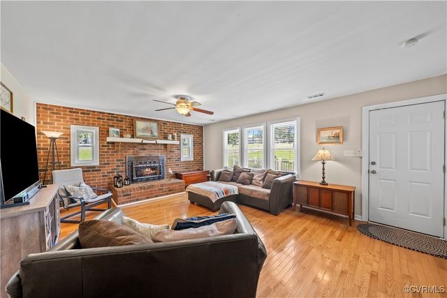 10050 S General Blvd, North Chesterfield, VA 23237