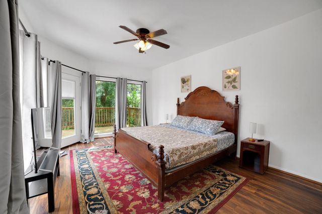 1 Crystal Springs Court CT H, The Hills, TX 78738
