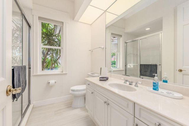 901 SE Riverside Drive, Stuart, FL 34994
