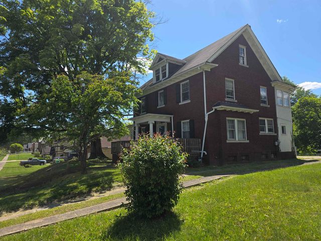 103 Woodland Drive, Huntington, WV 25705