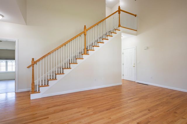 2 Usher Lane, Merrimack, NH 03054
