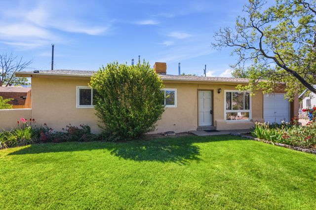 11016 Morris Court NE, Albuquerque, NM 87112