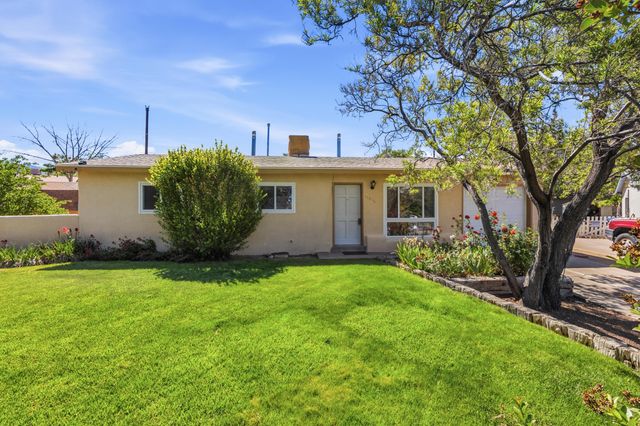 11016 Morris Court NE, Albuquerque, NM 87112