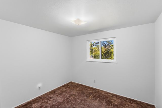 11016 Morris Court NE, Albuquerque, NM 87112