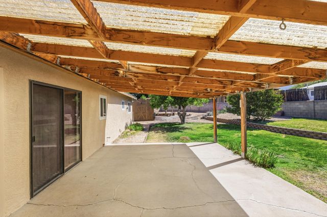 11016 Morris Court NE, Albuquerque, NM 87112