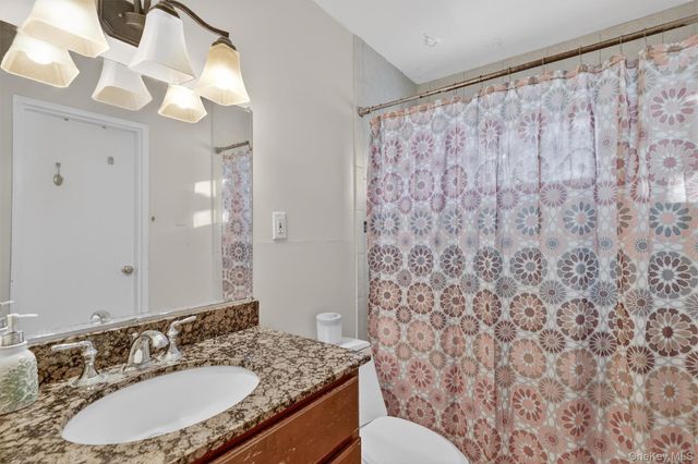 25 Beech Street, Nanuet, NY 10954