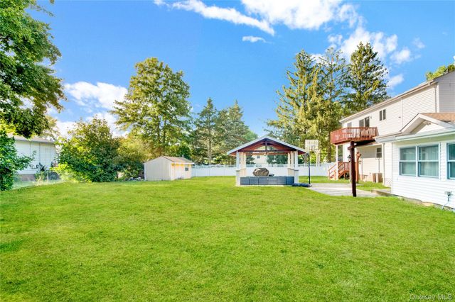 25 Beech Street, Nanuet, NY 10954