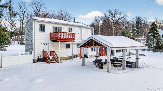 25 Beech Street, Nanuet, NY 10954