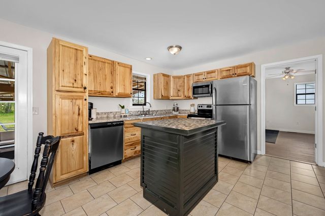 210 Sunset St, Unionville, TN 37180