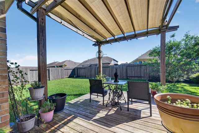 8630 Willet Street, Baytown, TX 77521