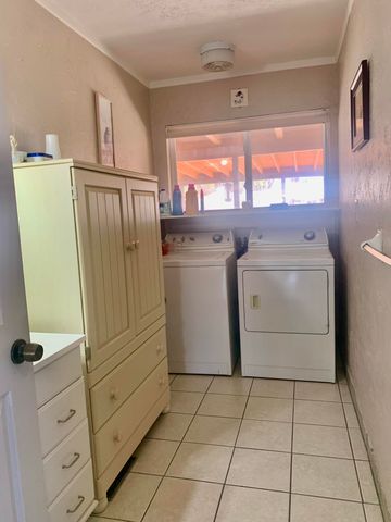 608 W Allen Avenue, Estancia, NM 87016